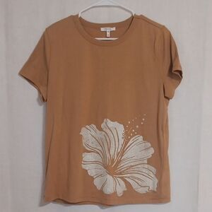 Maurices Tan Lily Graphic Short Sleeve Tee Shirt Size Medium
